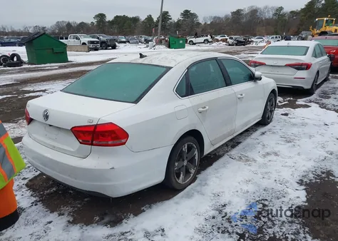 2013 Volkswagen Passat 2.5L Se from USA, damaged, VIN 1VWBP7A36DC080492